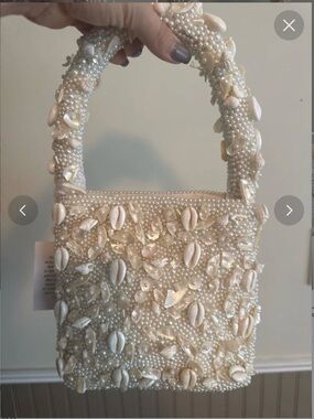 Pearl & Shell Embellished Women's Handbag - Ivory